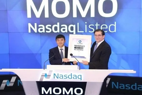 怎么把陌陌的表情包保存到手机上？